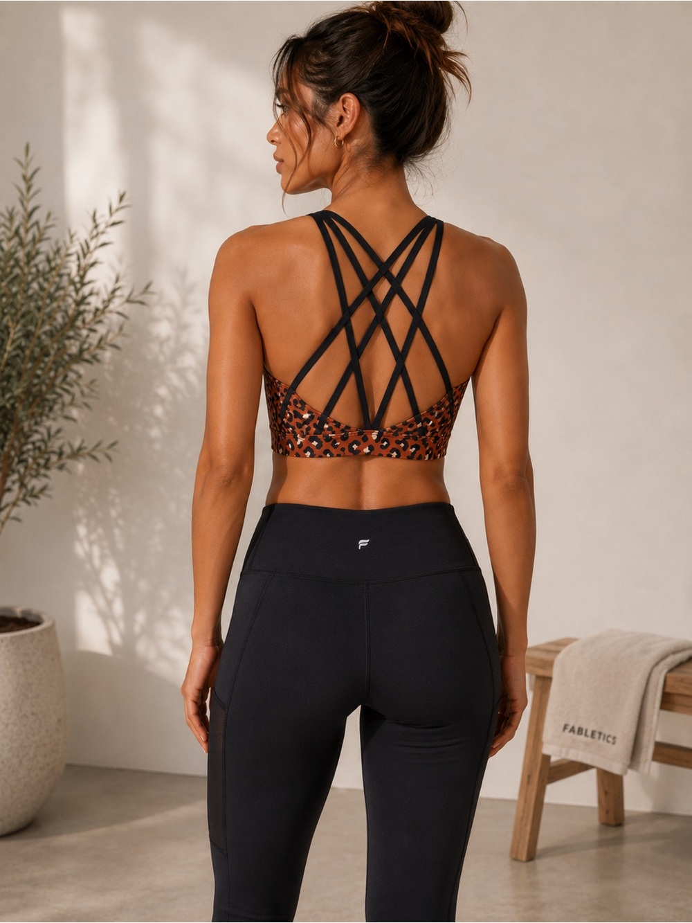 Fabletics Leopard Print Strappy Sports Bra Rust Black XS/S